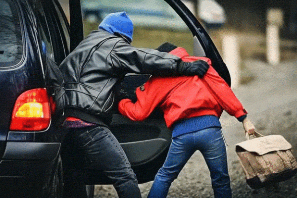 МВД опровергло слухи о похищениях детей: сообщения в мессенджерах — фейк