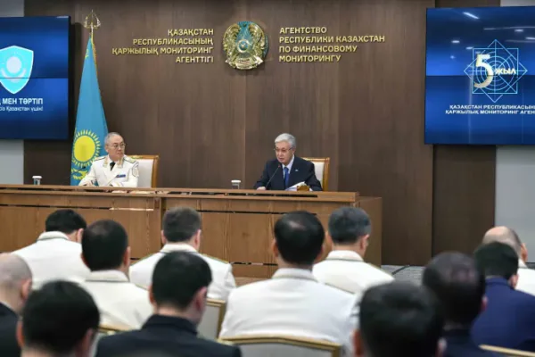 Токаев назвал мошенничество в соцсфере недопустимым