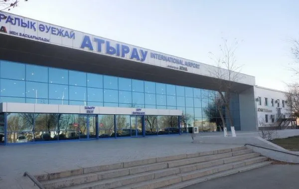 Ложное сообщение о бомбе привело к эвакуации в аэропорту Атырау