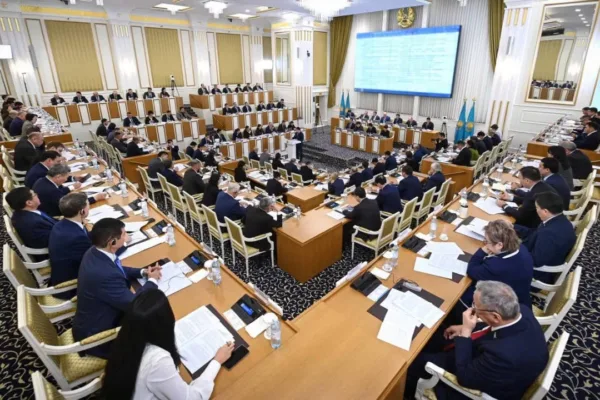 Земля, права и соцгарантии: что содержит проект новой Конституции