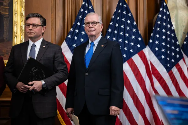 АҚШ Сенаты сексуалдық сипаттағы дипфейктерге қарсы DEFIANCE Act заңын мақұлдады