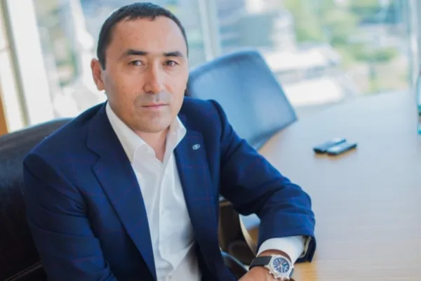 Айдын Рахимбаевтың атынан тараған жарнамалық роликтер — дипфейк