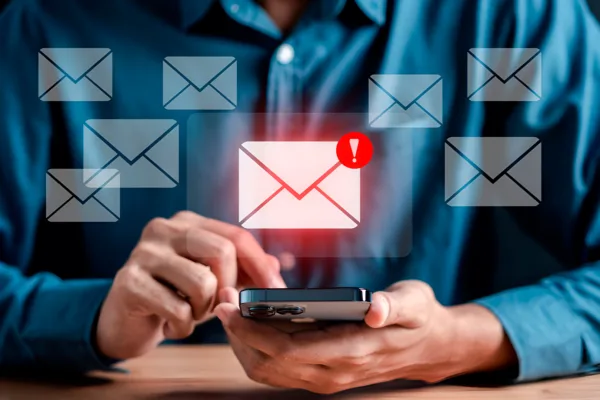 КГД предупредил о фейковых рассылках от имени ведомства