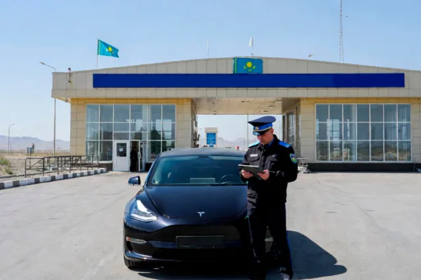 В КГД разъяснили правила ввоза электромобилей