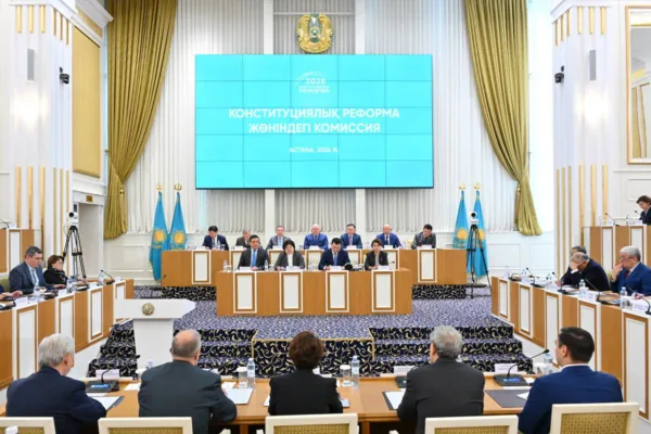 «Референдум күнін Президент жариялайды» – Конституциялық комиссия өз жұмысын аяқтады