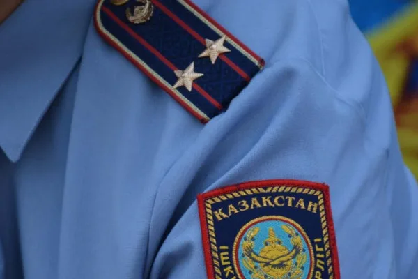 За продажу фейковых телефонов задержана жительница Шымкента