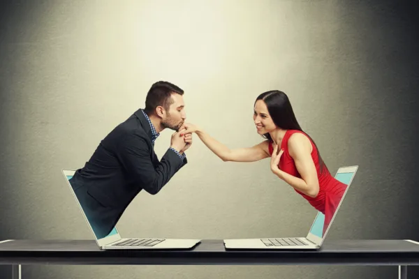 Любовь в сети: как вычисляют виртуальных аферистов (ВИДЕО)