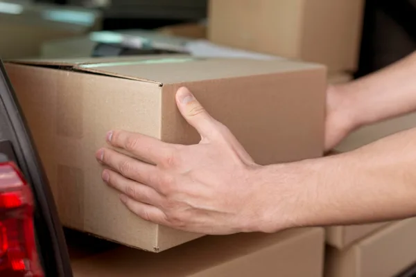 Фейковые уведомления о доставке: полиция предупреждает о новой схеме