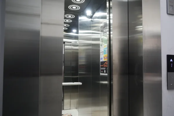 Новые лифты в рассрочку: как заменить оборудование по госпрограмме (ВИДЕО)