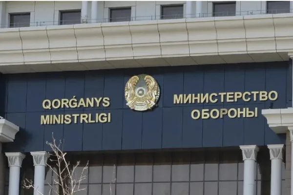 Алматыда «әскери формадағы» ұрлық видеосына министрлік түсініктеме берді