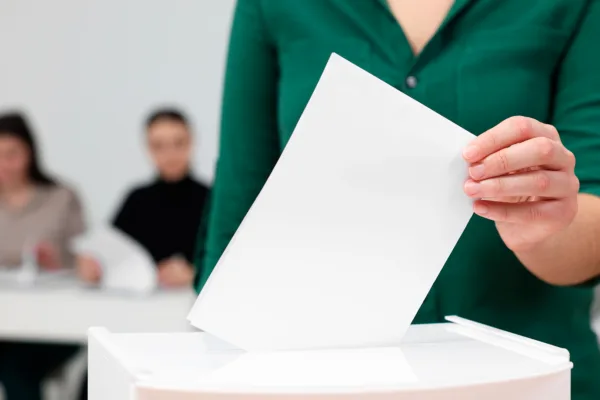 Как проголосовать на референдуме в другом городе — разъяснение ЦИК