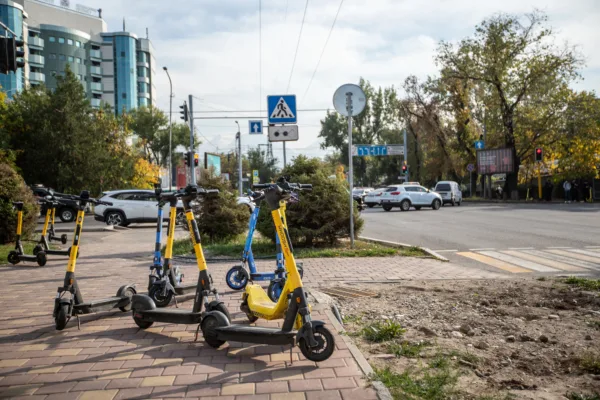 Ақтөбеде электросамокат «бизнесі» атын жамылған қаржы пирамидасы әшкереленді