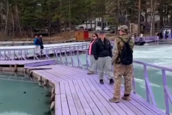 Мусор на льду Бурабая: администрация опровергла жалобы