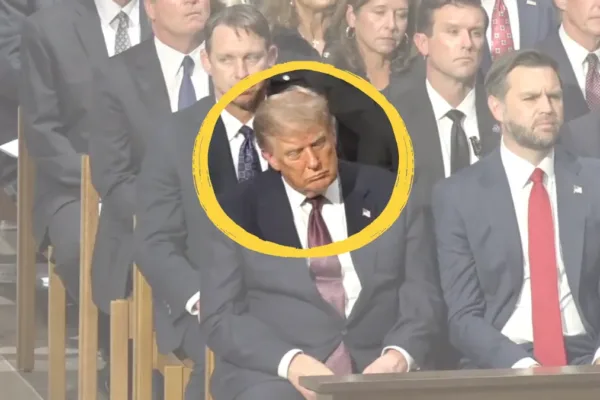 Трамптың АҚШ сенаторының жерлеу рәсімінде ұйықтап қалғаны рас па