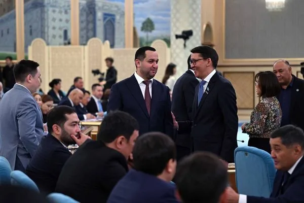 Фейк пен тексерілмеген ақпарат таратқан Құрылтай депутаттары кешірім сұрайды