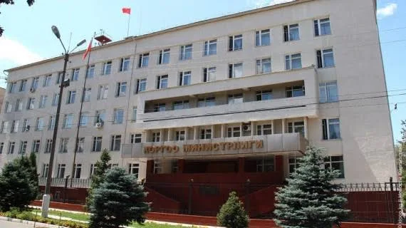 Минобороны Кыргызстана опровергло информацию о вывозе военной техники в Россию