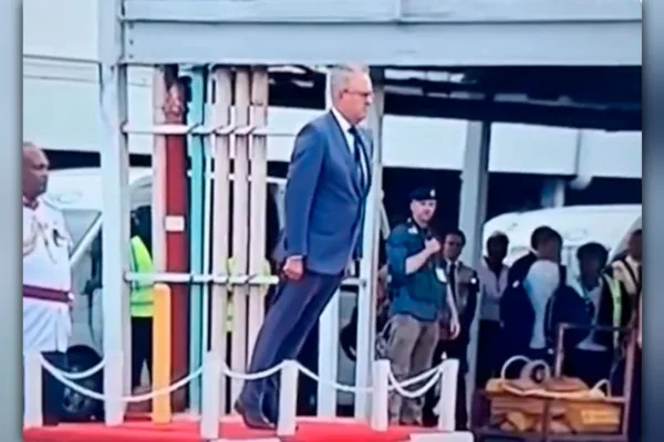 Аустралия премьерінің құлағаны туралы видео – жалған